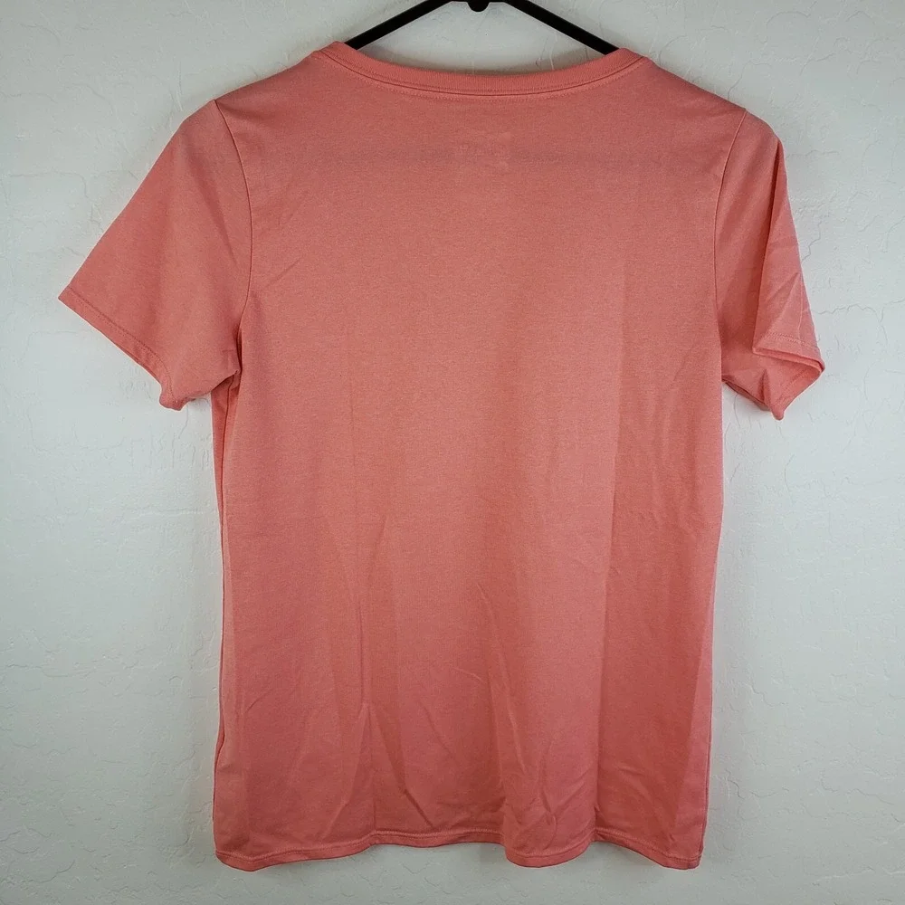 Nike T-Shirt Women's Medium Salmon Athletic Cut The Nike‎ Tee DRI-FIT Top